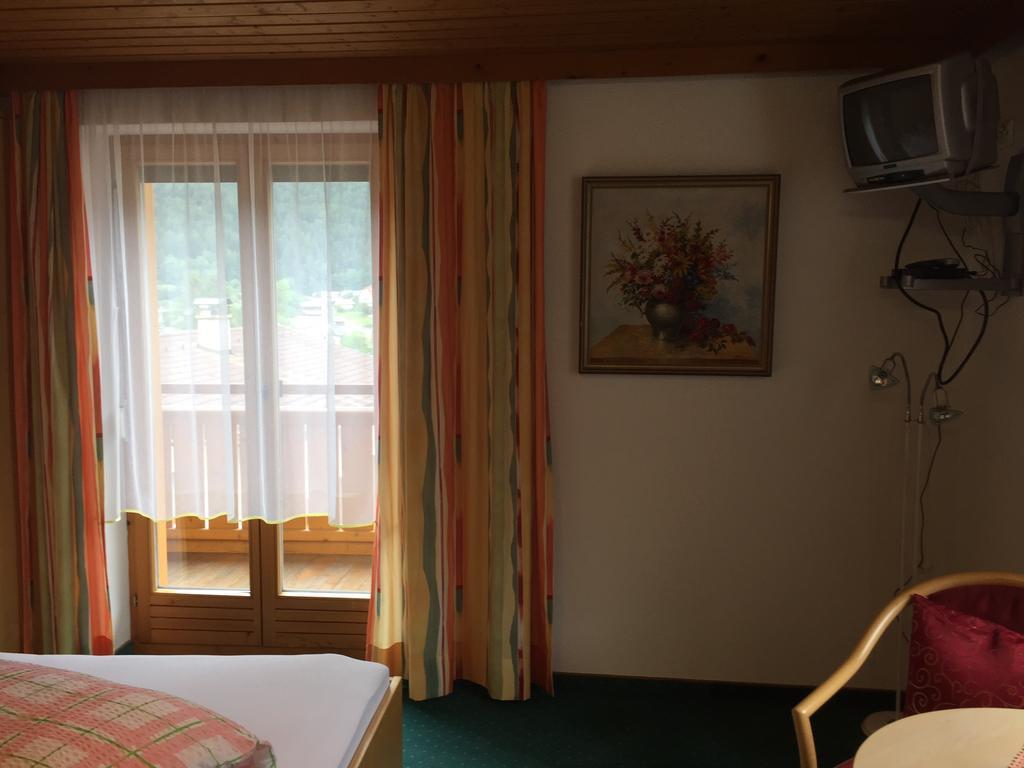 Haus-Nummer 355 Bei Renate & Roland Pfunds Bagian luar foto
