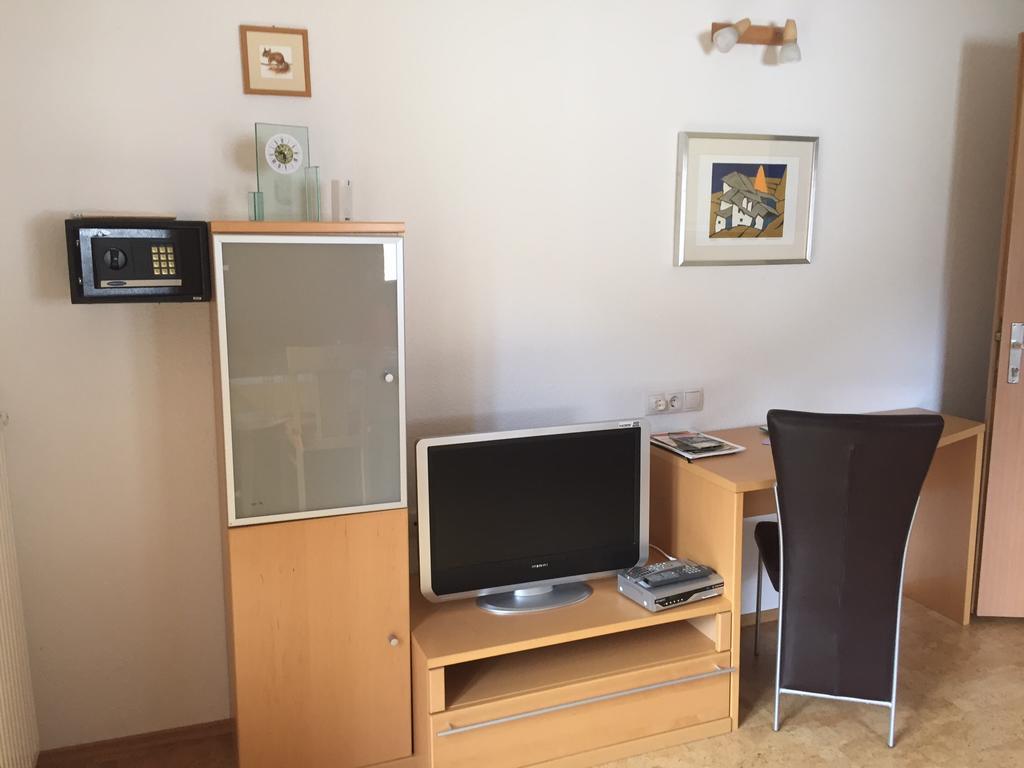 Haus-Nummer 355 Bei Renate & Roland Pfunds Bagian luar foto